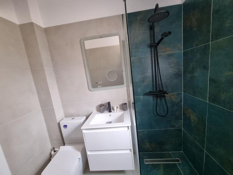 Garsonieră decomandată în Calea Moldovei