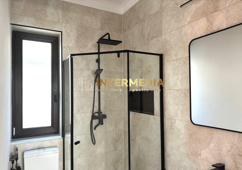 Casă individuală cu 4 camere cu Canalizare în Micești