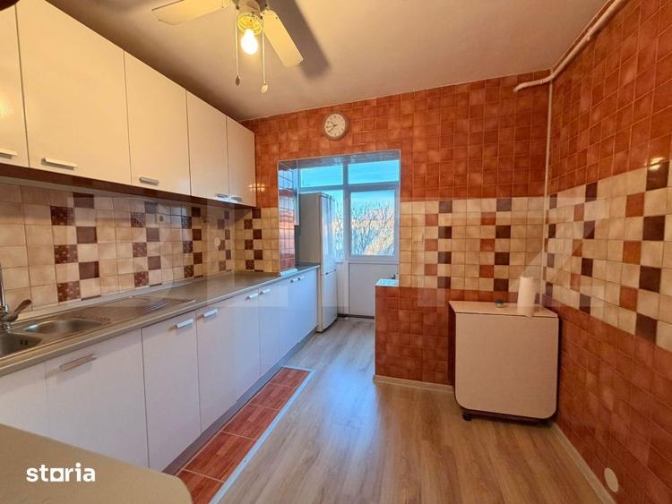 Apartament cu 3 camere decomandat în 1 Mai