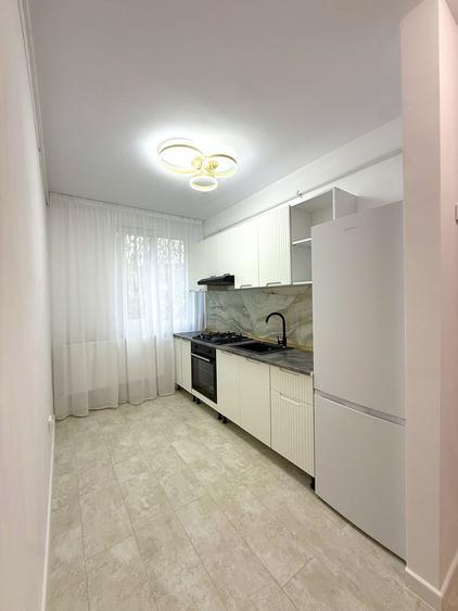 Apartament cu 2 camere semidecomandat în Democrației