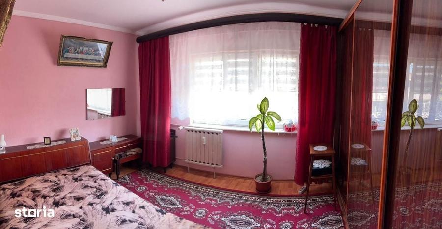 Apartament cu 2 camere semidecomandat în Prundu