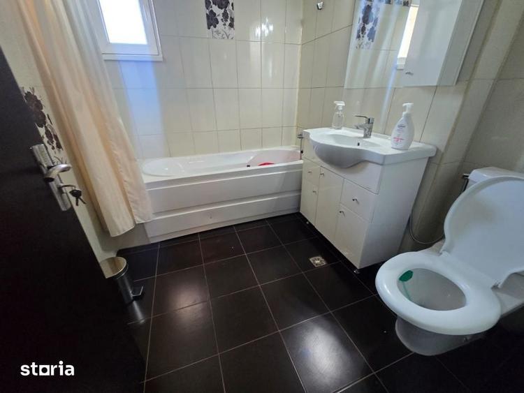 Apartament cu 3 camere în Craiovei