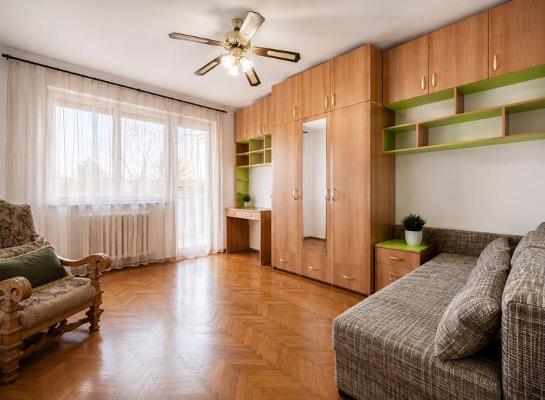 Apartament cu 4 camere în Tomis Nord