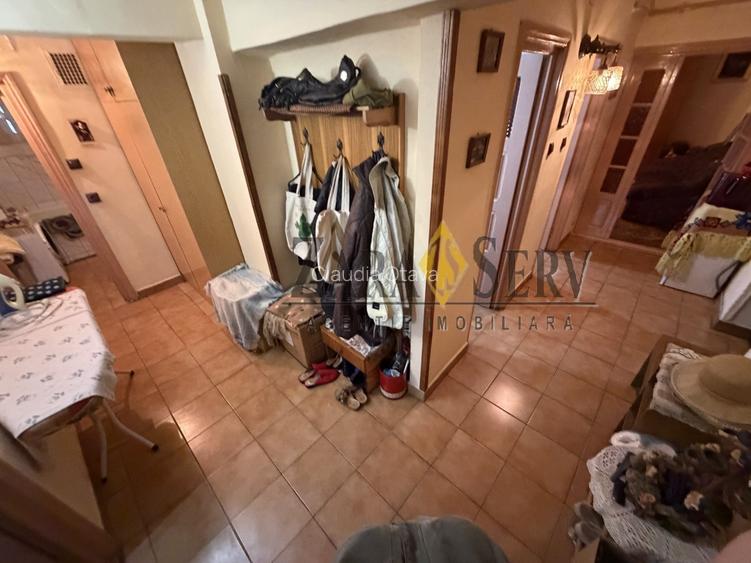 Apartament 3 camere decomandat
