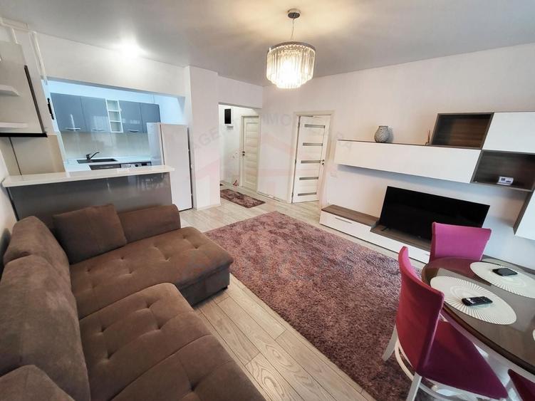 Apartament cu 2 camere semidecomandat, mobilat în Faleză