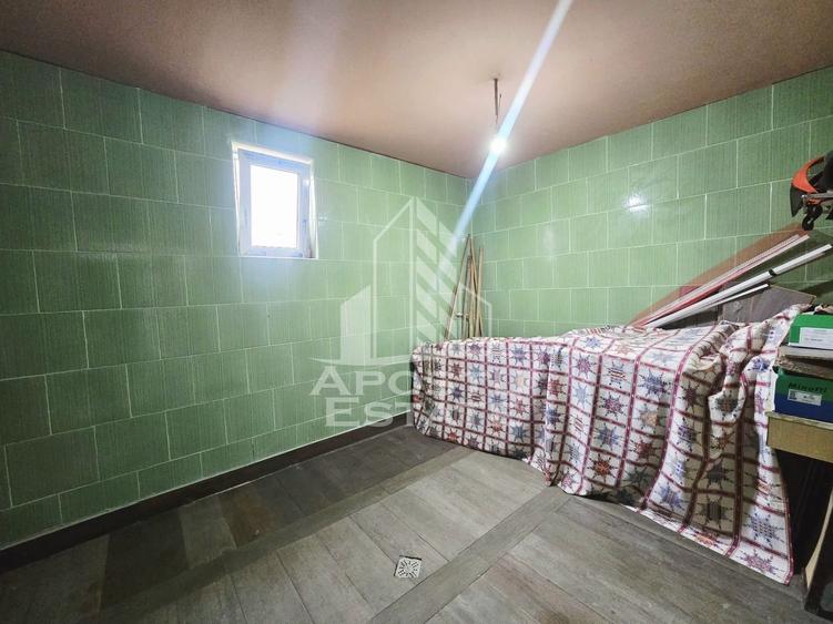 Casă individuală cu 4 camere cu Canalizare în Dudeștii Noi