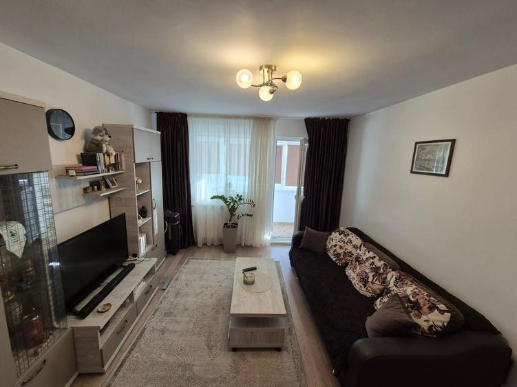 Apartament cu 2 camere decomandat, mobilat în Km 4-5