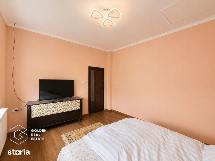 Casă cu 5 camere decomandat cu Teren 2355 Mp în Ususău