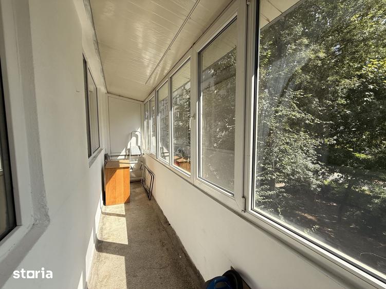 Apartament cu 2 camere semidecomandat în 1 Mai