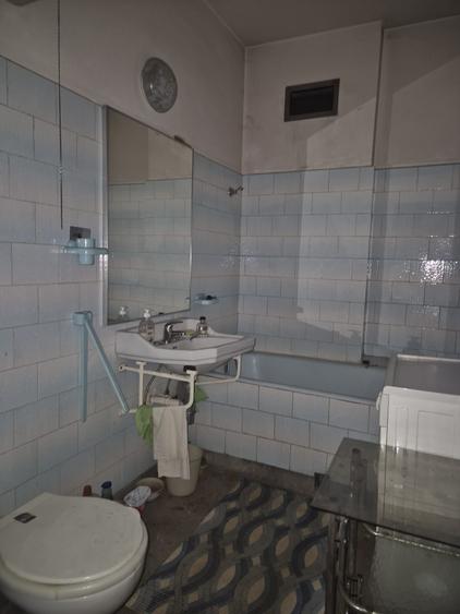 Casă individuală cu 4 camere cu Canalizare în Brâncoveanu