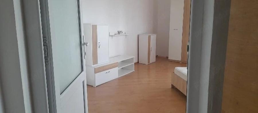 Apartament cu o camera de vanzare -direct de la proprietar str Brailei bl BR5A - 2