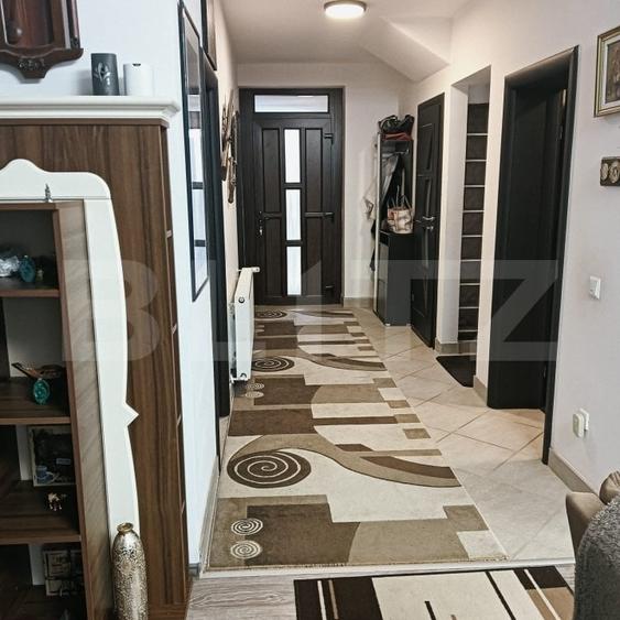 Casă individuală cu 5 camere cu Canalizare în Nord