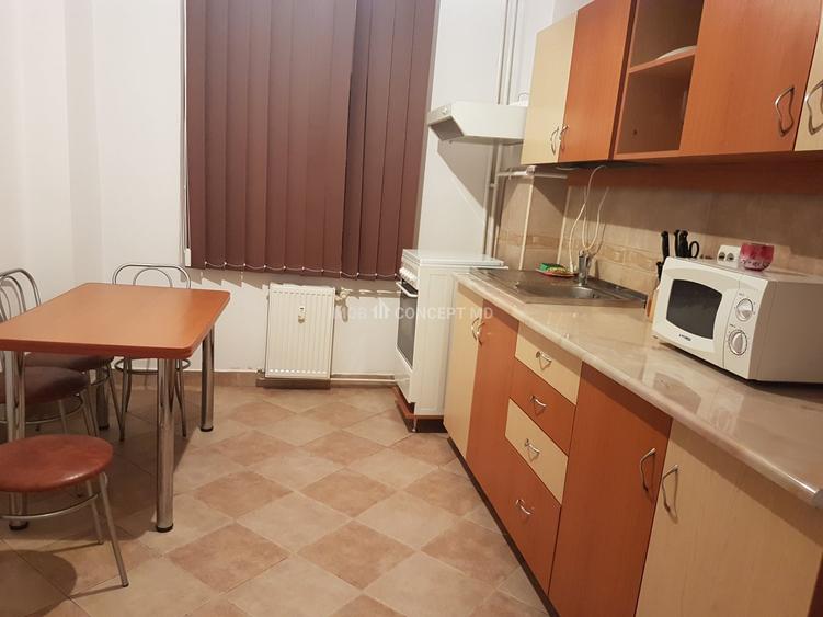 Apartament cu 2 camere decomandat, mobilat în P-ța Mihai Viteazu