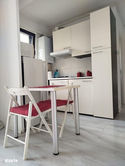 Apartament cu 2 camere decomandat în Chitila