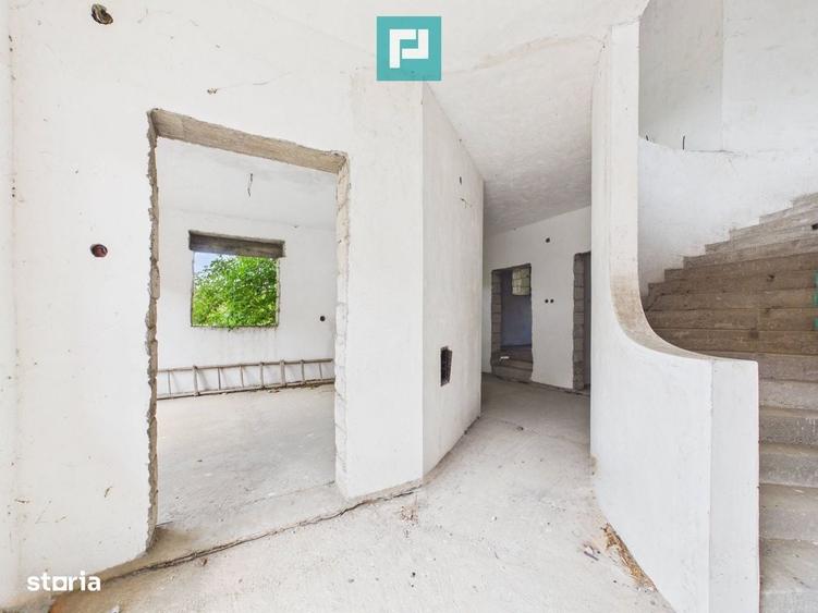 Casă cu 4 camere în Donceni