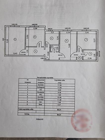 Apartament cu 4 camere semidecomandat, mobilat în Nicolina