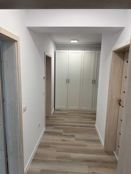 Apartament cu 2 camere decomandat în Apărătorii Patriei