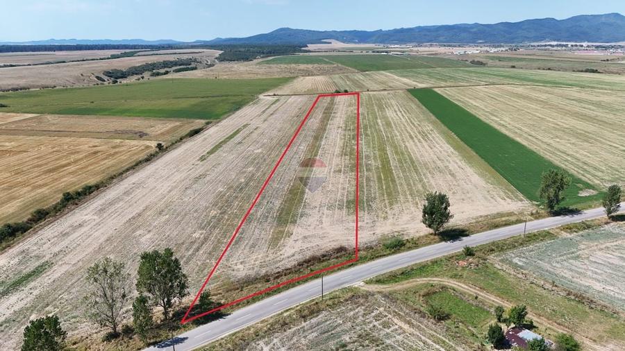 Teren agricol extravilan de 16661 mp, în Satu Nou