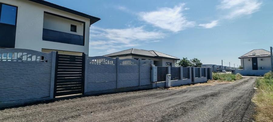 Casă cu Teren 366 Mp în Berceni