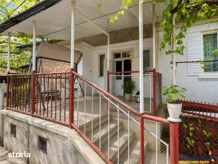 Casă cu 3 camere cu Teren 446 Mp în Unirii