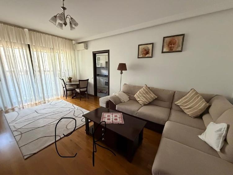 Apartament cu 2 camere semidecomandat, mobilat în Calea Călărașilor