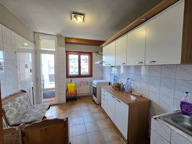 Apartament cu 2 camere decomandat în Tineretului