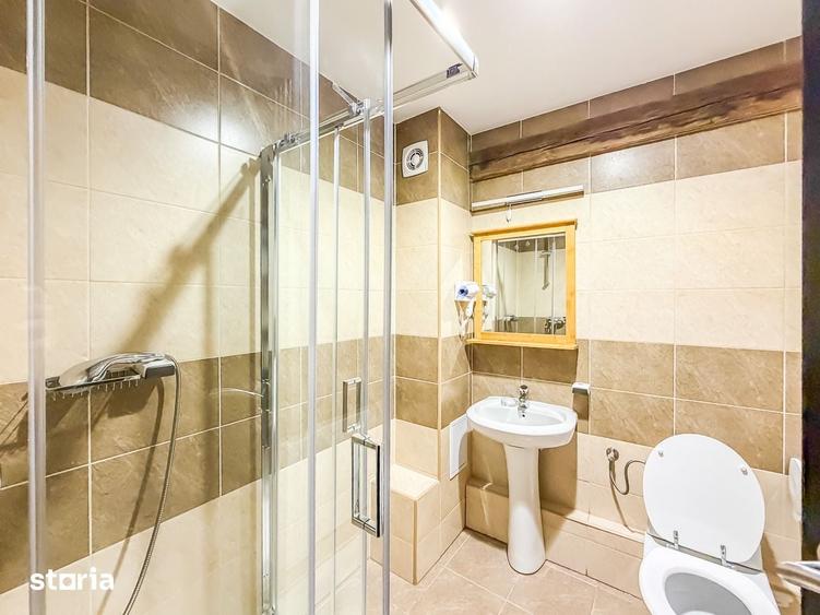 Casă cu Teren 43 Mp în Central