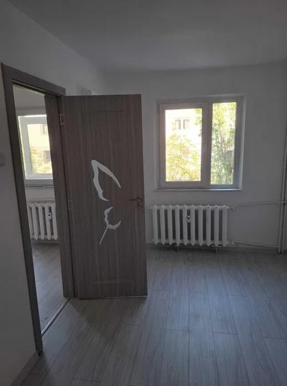 Apartament 3 camere, semidecomandat, zona TOMIS NORD - 4