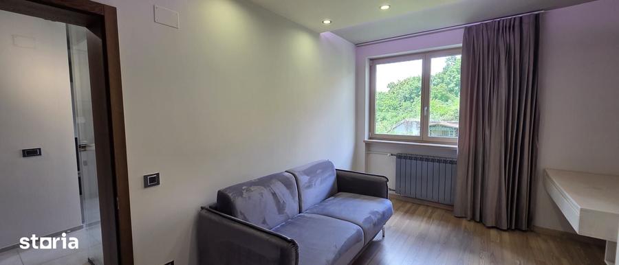 Apartament cu 3 camere în Centrul Istoric
