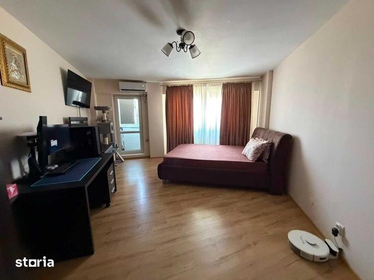 Garsonieră decomandată în 13 Septembrie