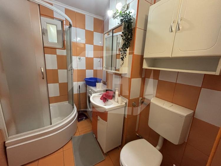Apartament cu 3 camere decomandat, mobilat în Zorilor