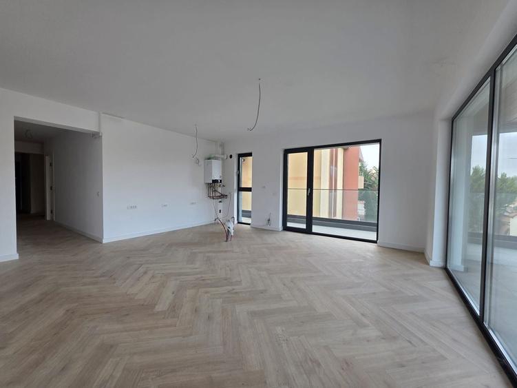 Apartament cu 3 camere decomandat în Iancu Nicolae