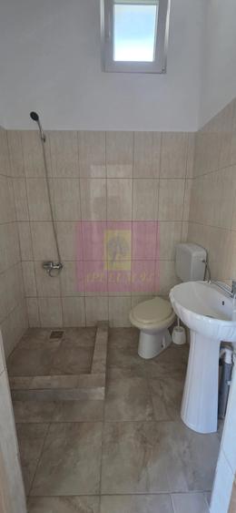 Casă cu 2 camere cu Teren 125 Mp în Central