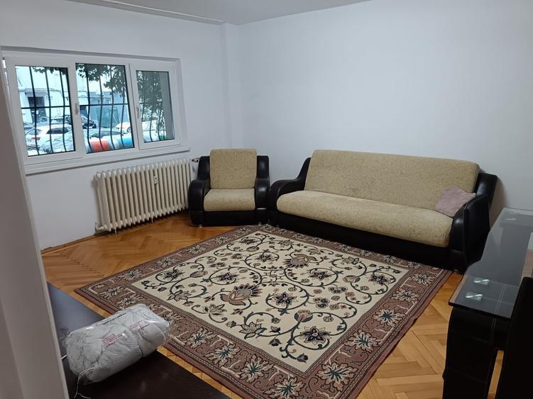 Apartament cu 2 camere decomandat în Decebal