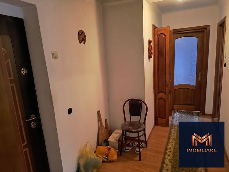 Apartament cu 3 camere semidecomandat în Ultracentral