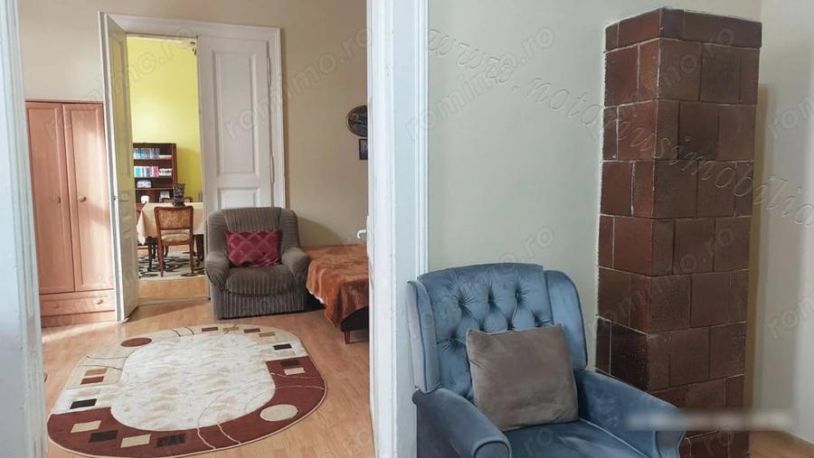 Casă cu 4 camere cu Teren 763 Mp în Central