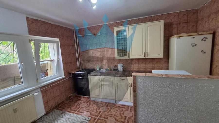 Apartament cu 2 camere decomandat, mobilat în Vitan