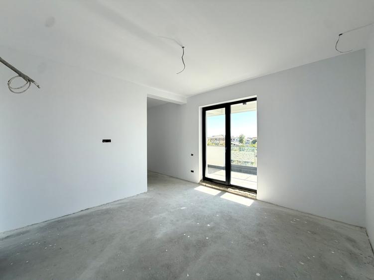 Duplex cu 4 camere cu Canalizare în Dumbrăvița