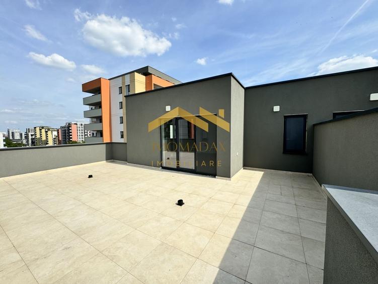 Penthouse cu 3 camere decomandat în Aradului