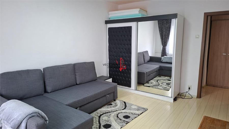 Garsonieră decomandată, mobilată în Basarabia