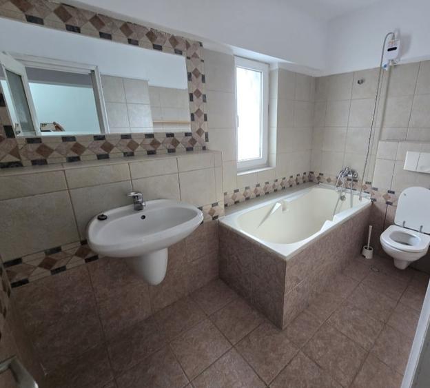 Oferta inchiriere 4 camere tip duplex pe bulevardul Unirii ( zona tribunal ) - 8