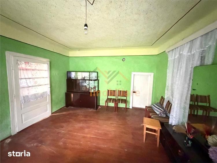 Casă cu 4 camere cu Teren 2846 Mp în Aștileu