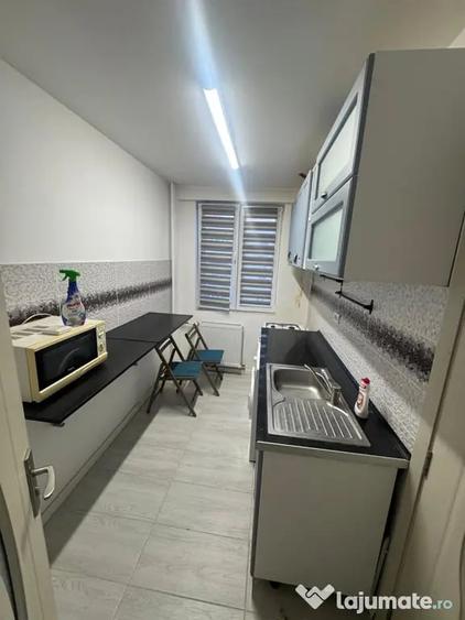 Apartament cu 2 camere decomandat în Drumul Taberei