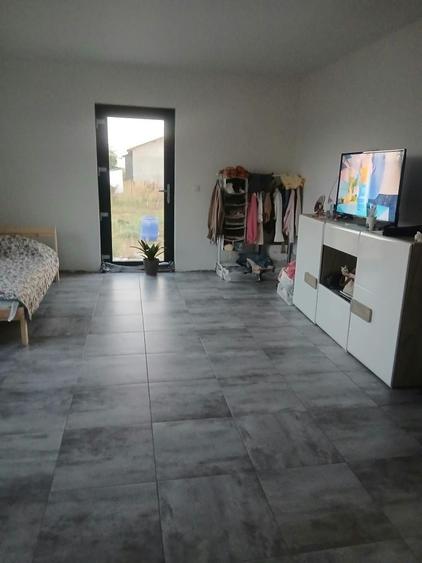 Casă cu 3 camere în Central