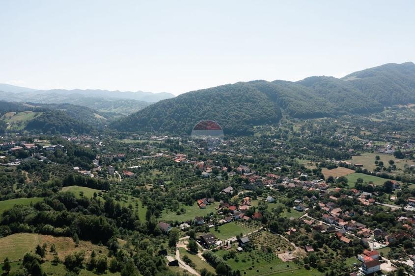 Teren Construcții intravilan de 3000 mp, în Sohodol