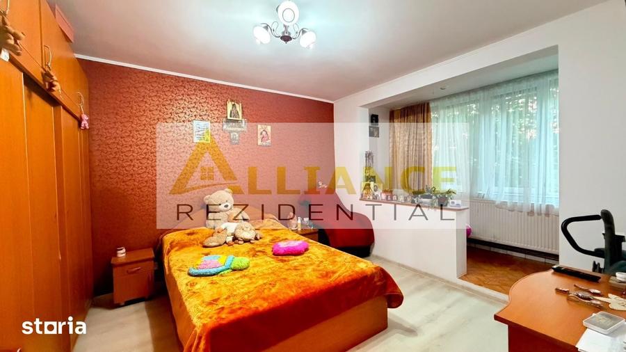 Metrou Aparatorii Patriei ~ Apartament 3 camere decomandat - 12