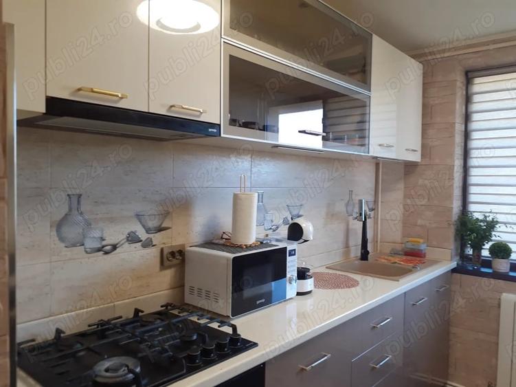 Apartament cu 2 camere semidecomandat în Hipodrom