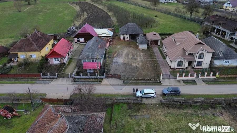 Casă cu 3 camere cu Teren 682 Mp în Sălsig