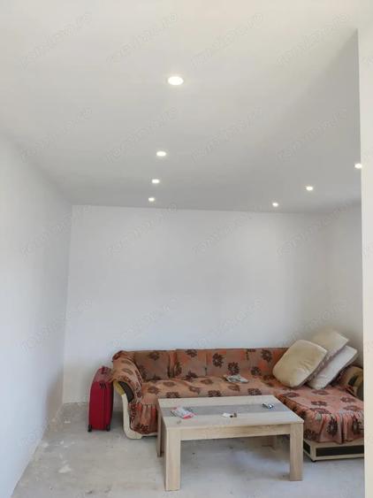 Casă cu 4 camere cu Teren 1000 Mp în Lăpuș