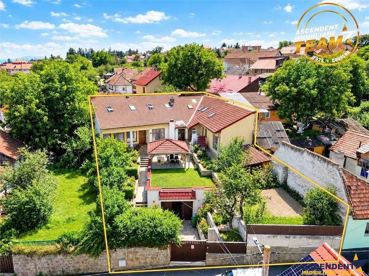 Casă cu Teren 547 Mp în Central